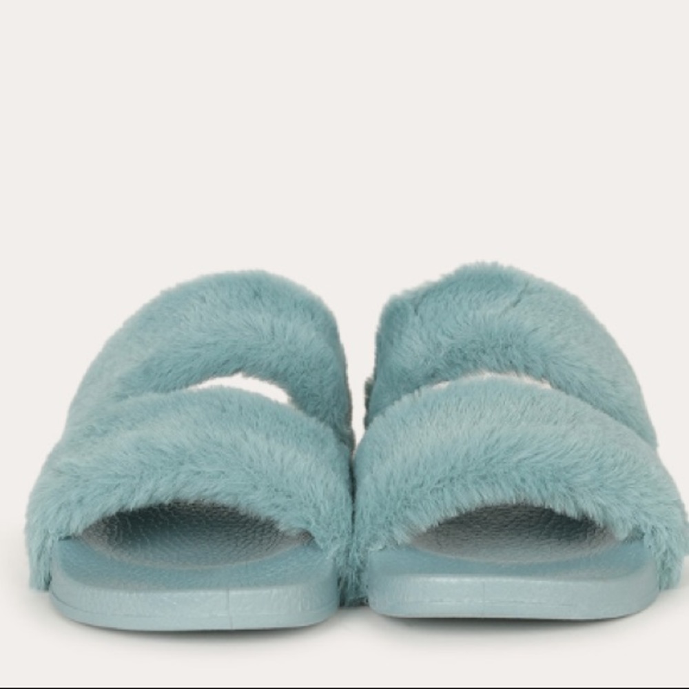 BAMBOO SAGE FUR SLIDES - Picture 3 of 4